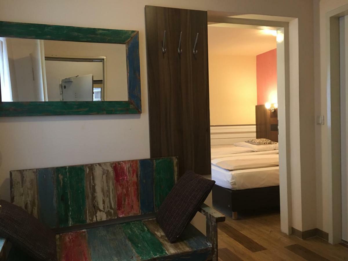 Altduesseldorf Otel Dış mekan fotoğraf